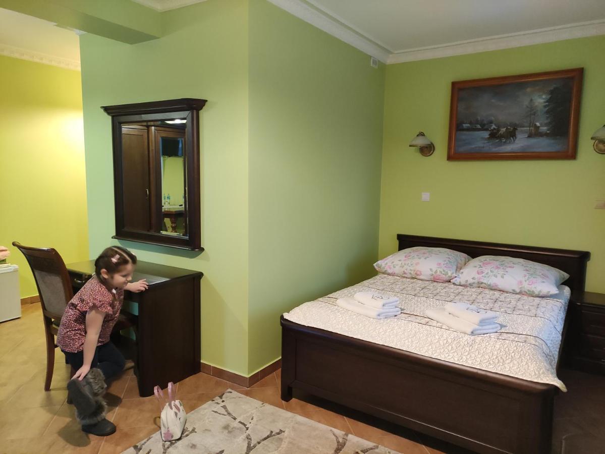 Bed and Breakfast Dwor Bartnika Narewka Exterior foto