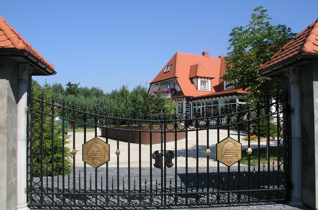 Bed and Breakfast Dwor Bartnika Narewka Exterior foto