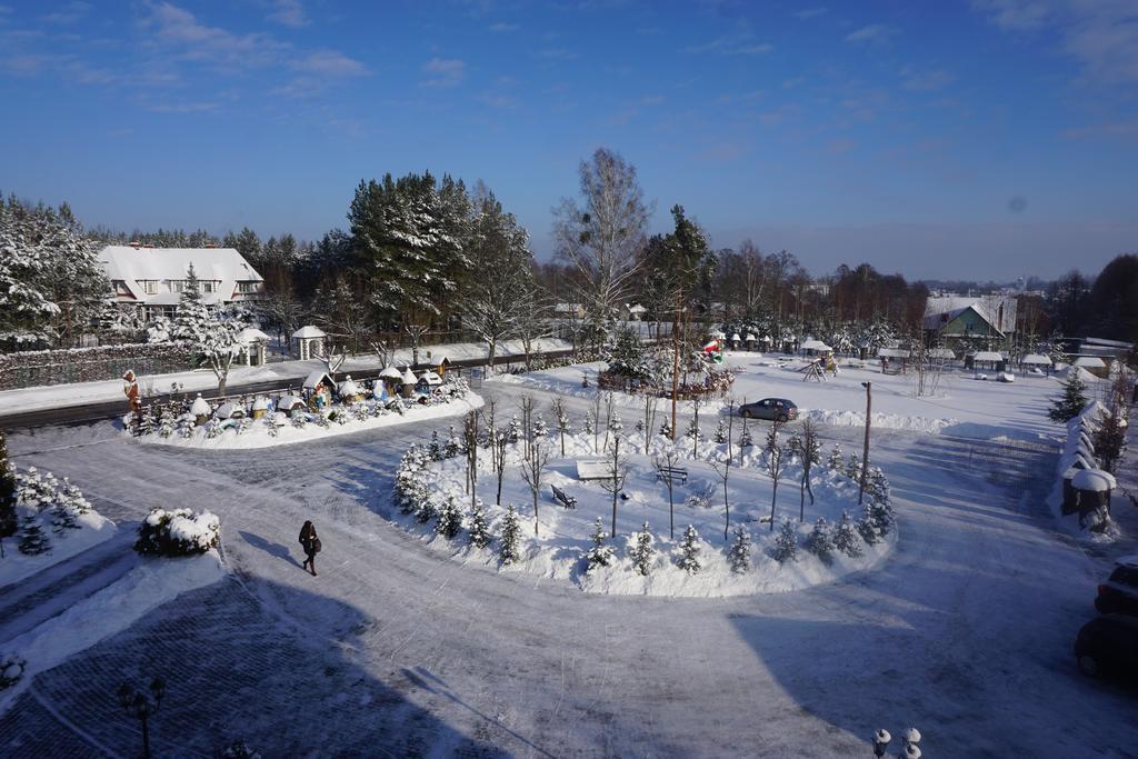 Bed and Breakfast Dwor Bartnika Narewka Exterior foto