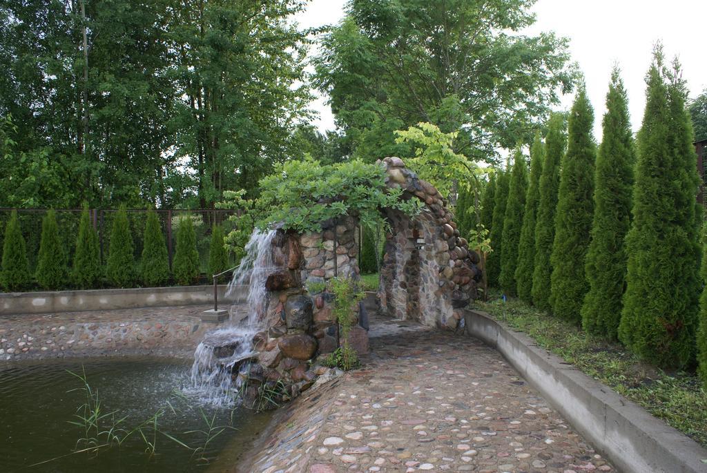 Bed and Breakfast Dwor Bartnika Narewka Exterior foto